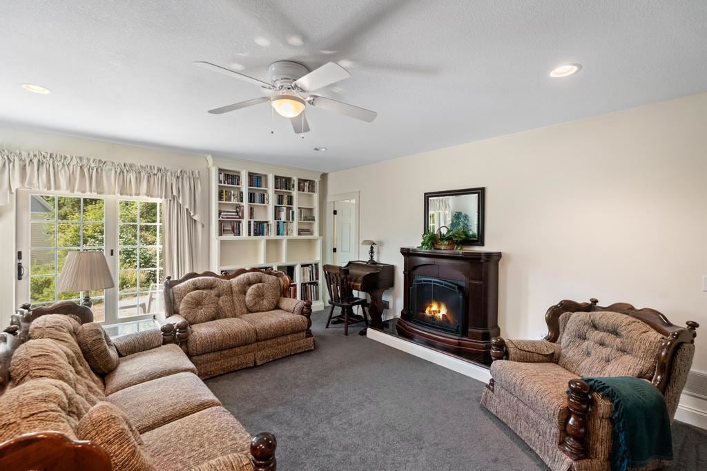 1051 Autumn Lane