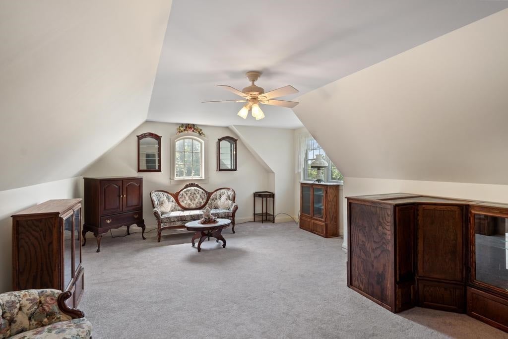 1051 Autumn Lane
