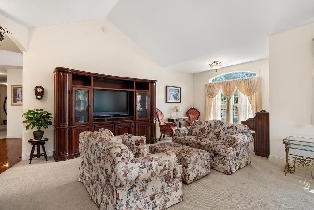 1051 Autumn Lane