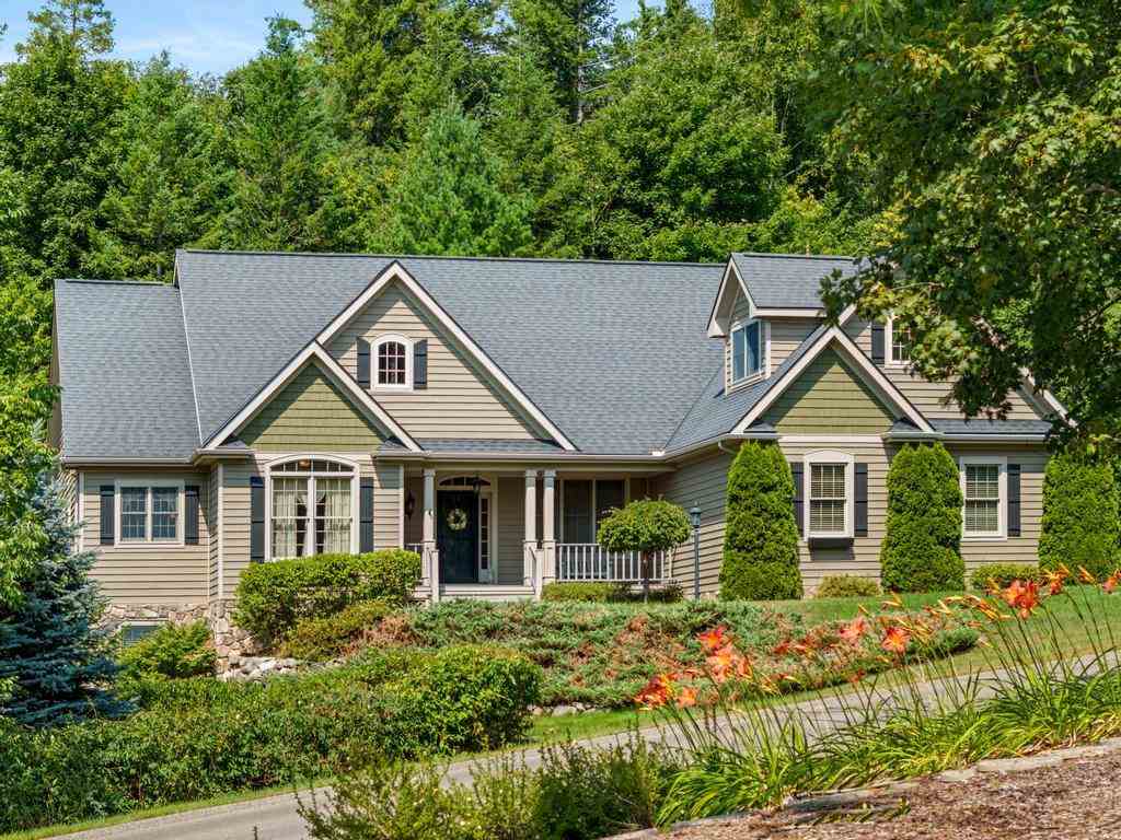 1051 Autumn Lane