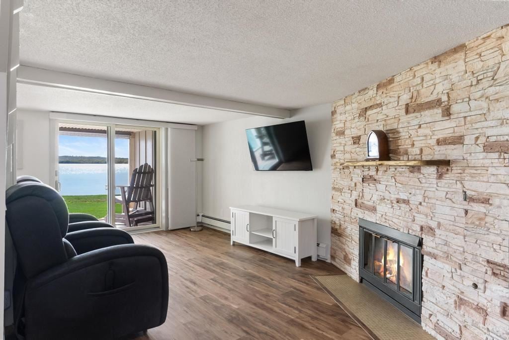 4444 Oden Road Unit: 1