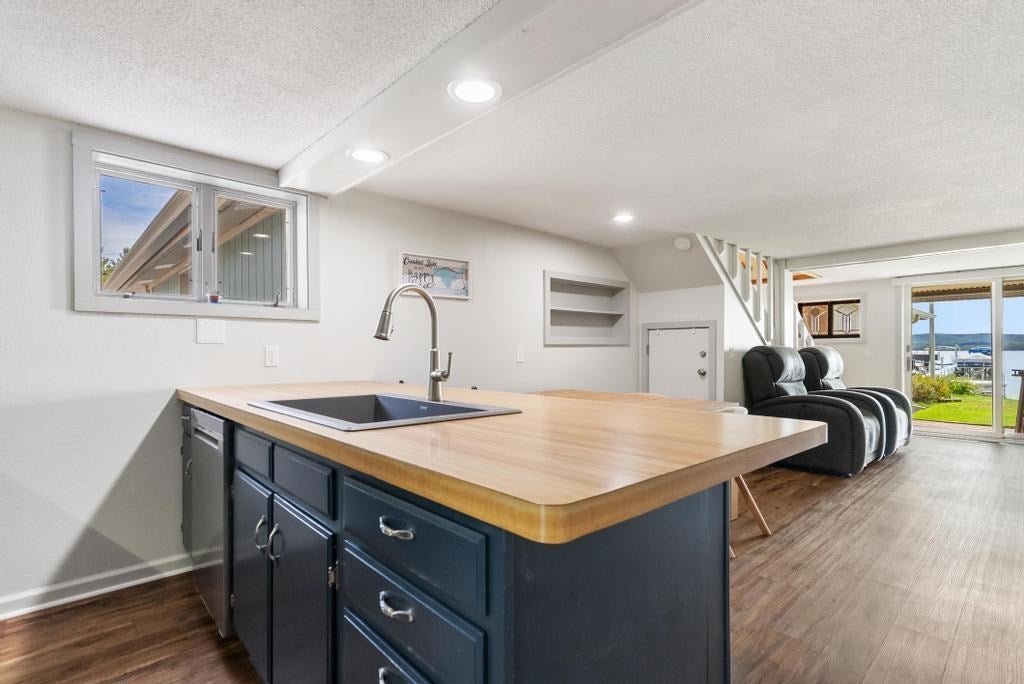 4444 Oden Road Unit: 1