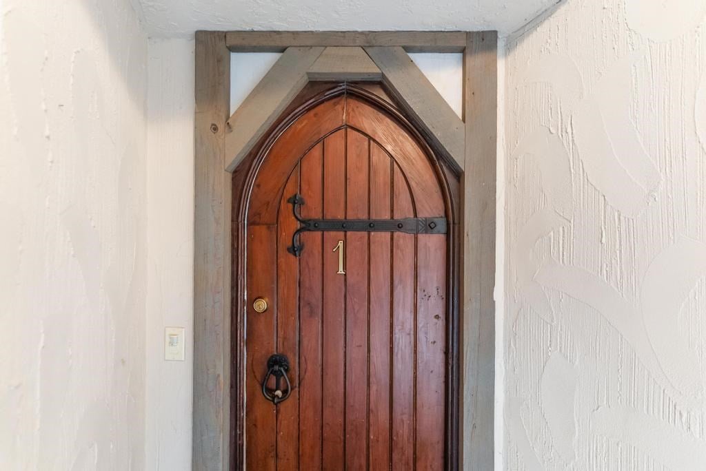 4444 Oden Road Unit: 1