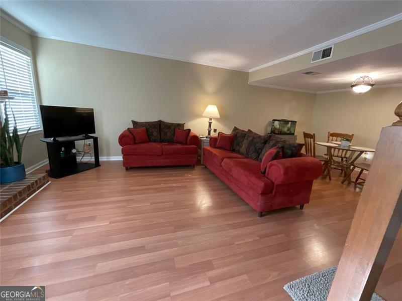 3153 CORNER OAK Drive