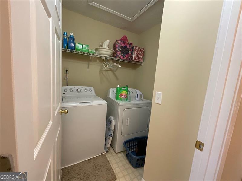 3153 CORNER OAK Drive