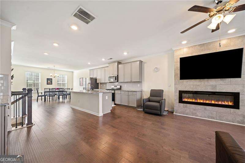 3075 Westpoint Circle