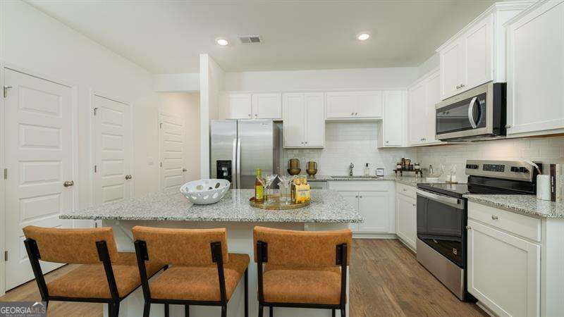1392 Sweetshrub Plac