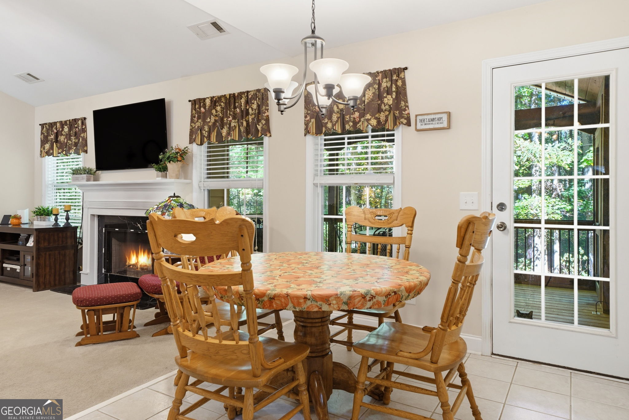 1913 Raintree Court, Snellville