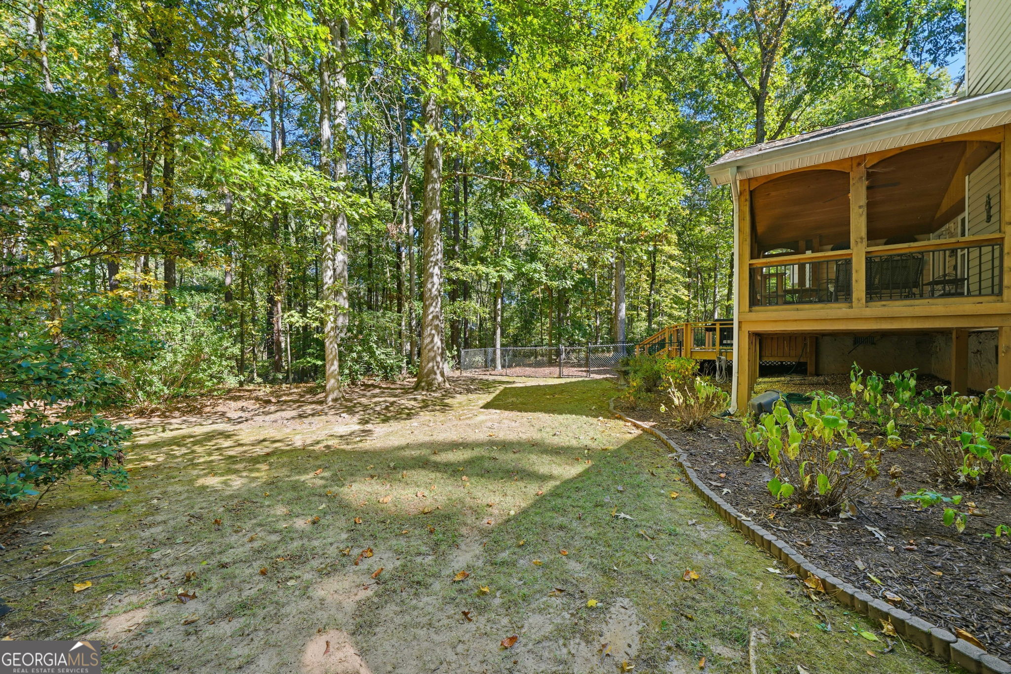 1913 Raintree Court, Snellville