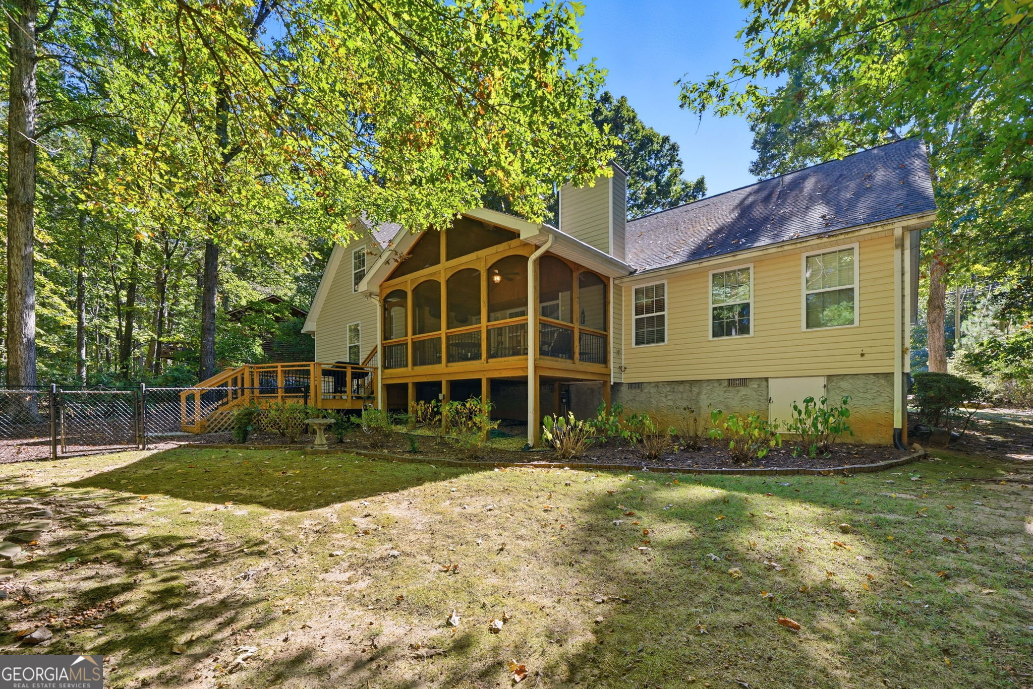 1913 Raintree Court, Snellville