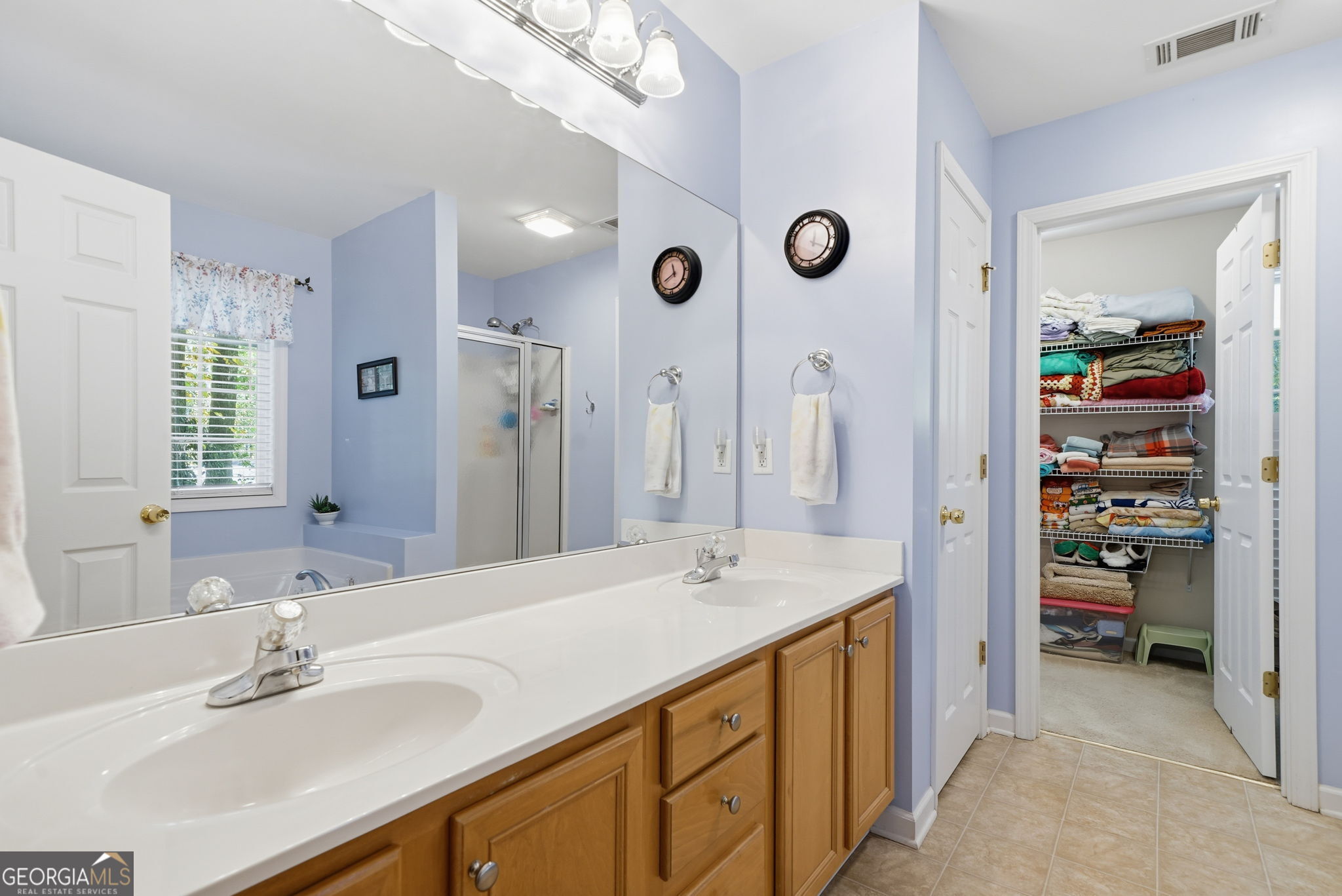 1913 Raintree Court, Snellville