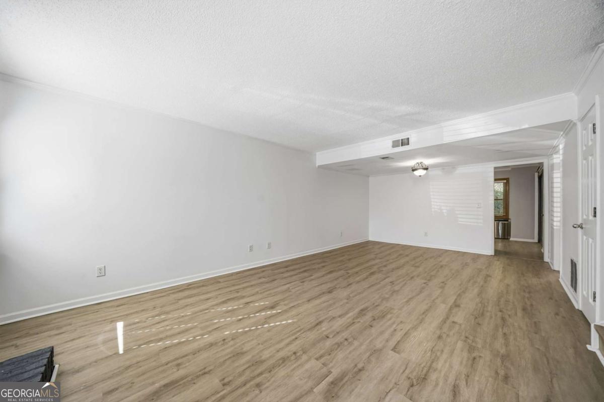 3153 Corner Oak Drive