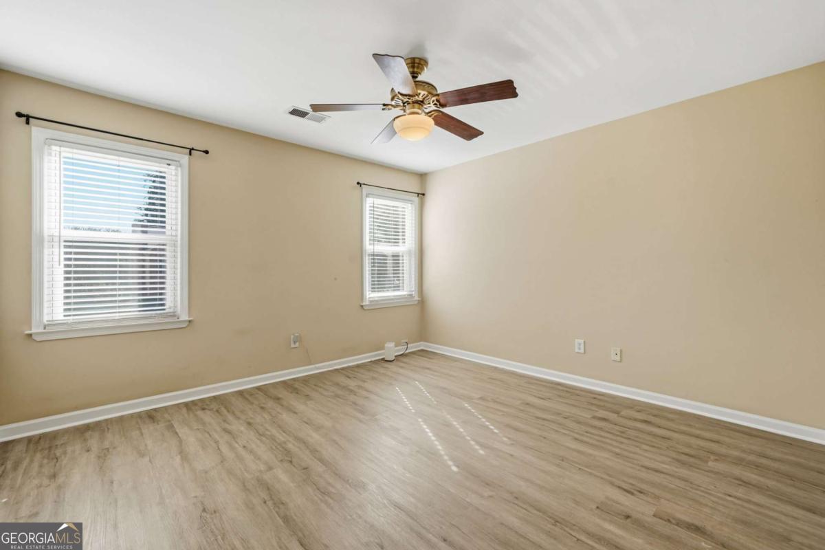 3153 Corner Oak Drive