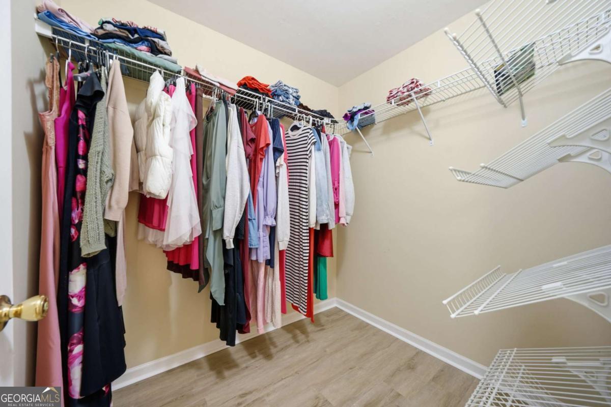 3153 Corner Oak Drive