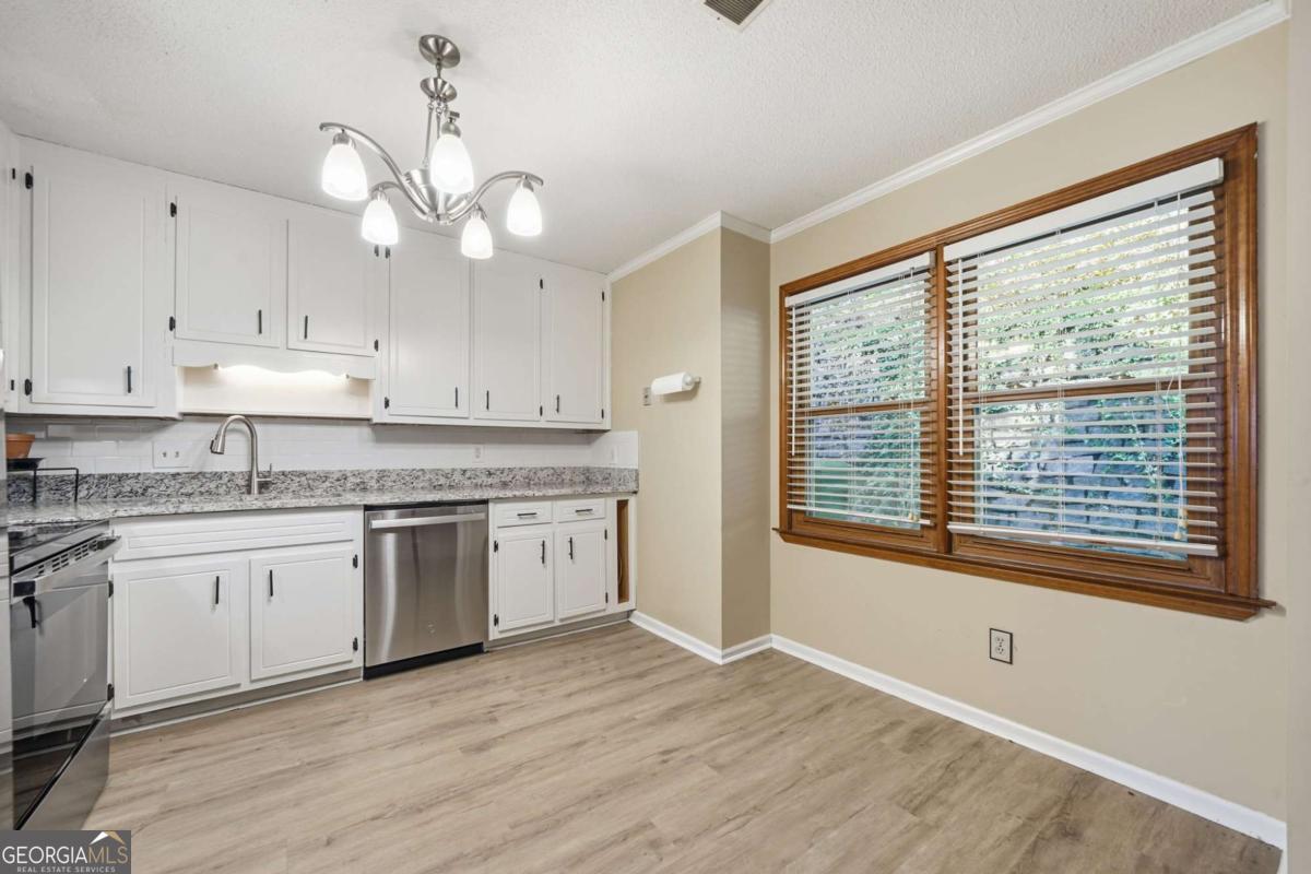 3153 Corner Oak Drive