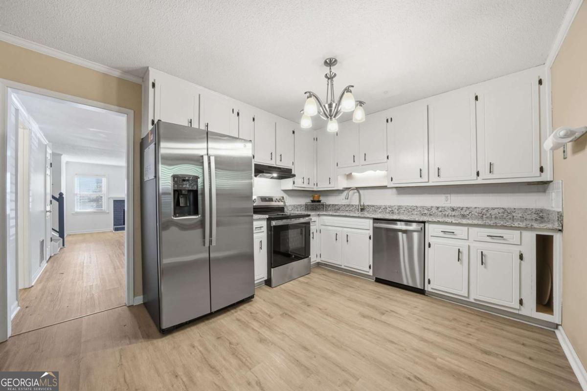 3153 Corner Oak Drive