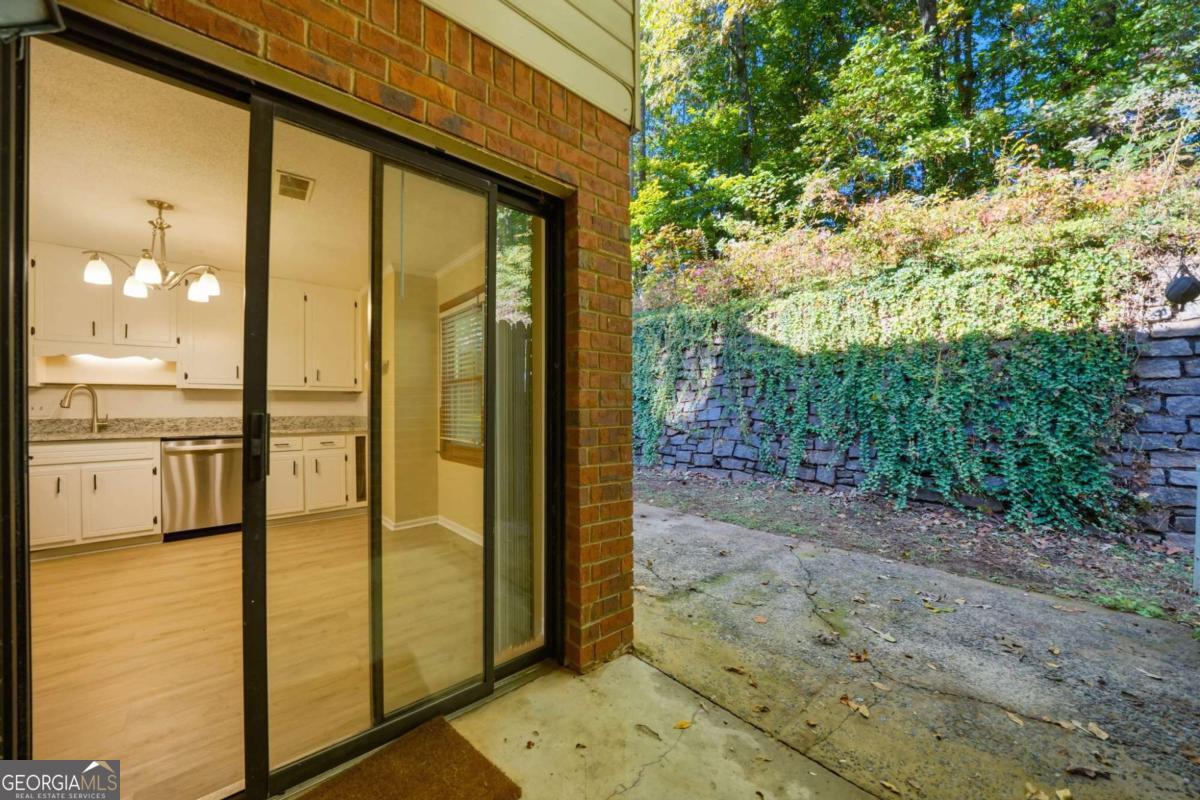 3153 Corner Oak Drive