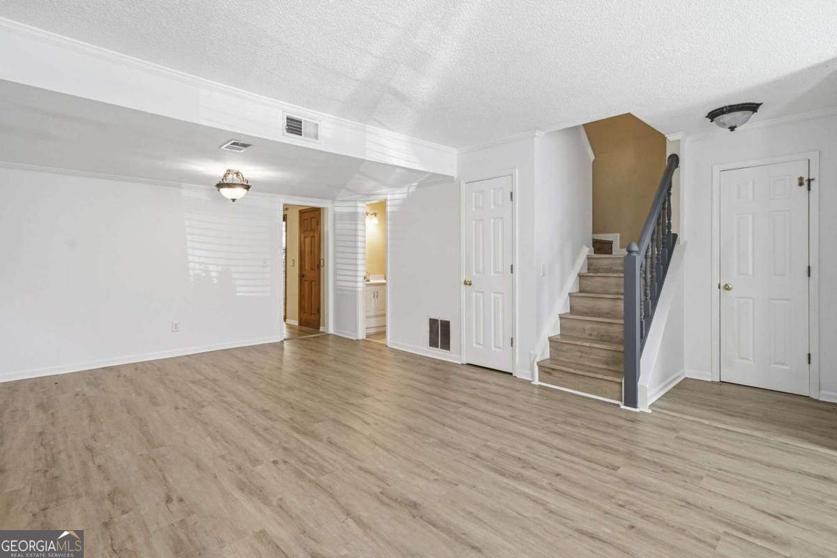 3153 Corner Oak Drive