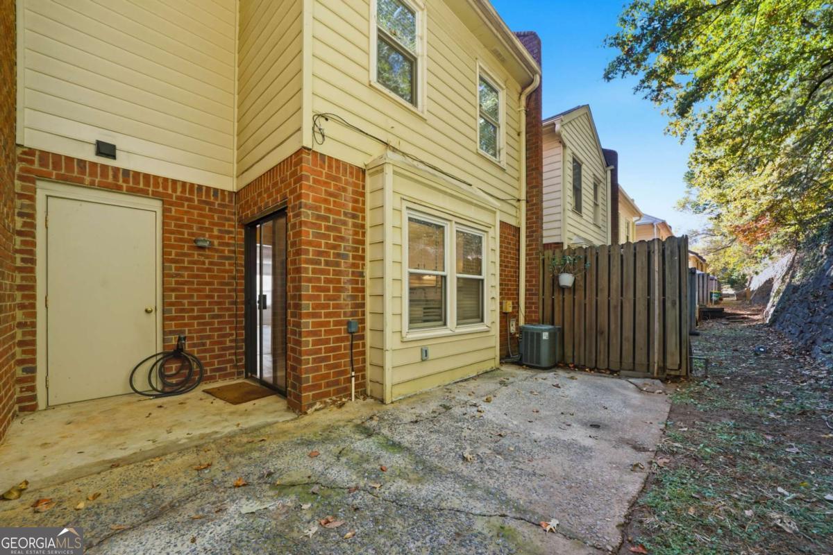 3153 Corner Oak Drive