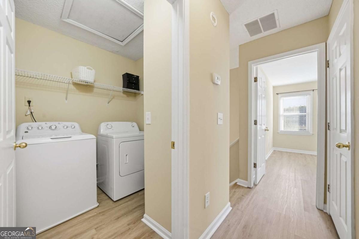 3153 Corner Oak Drive