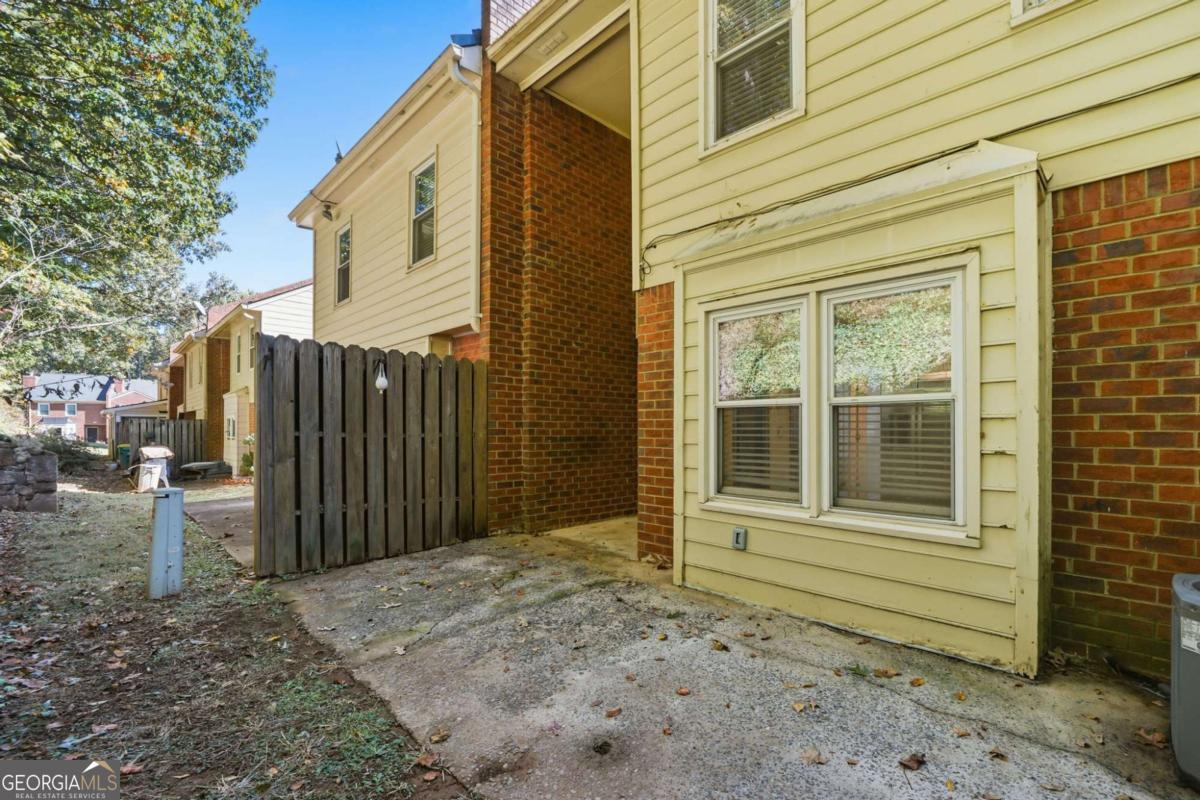 3153 Corner Oak Drive