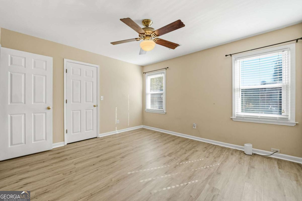 3153 Corner Oak Drive