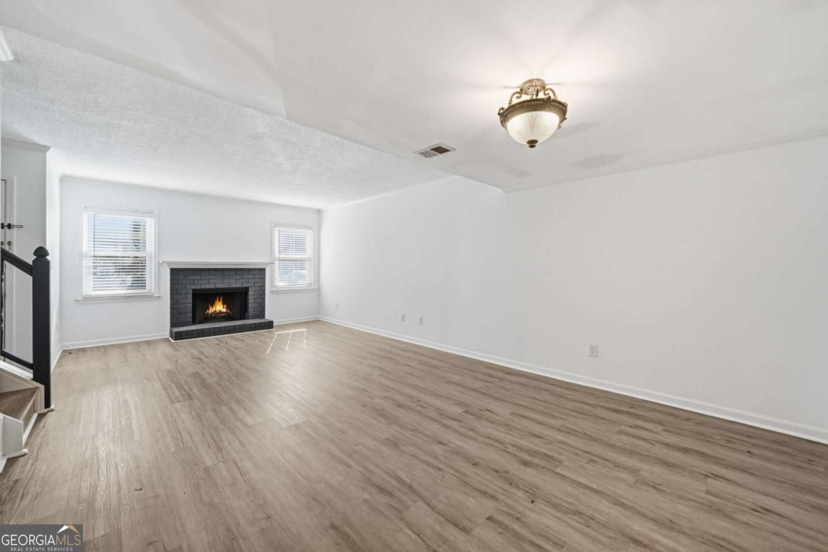 3153 Corner Oak Drive