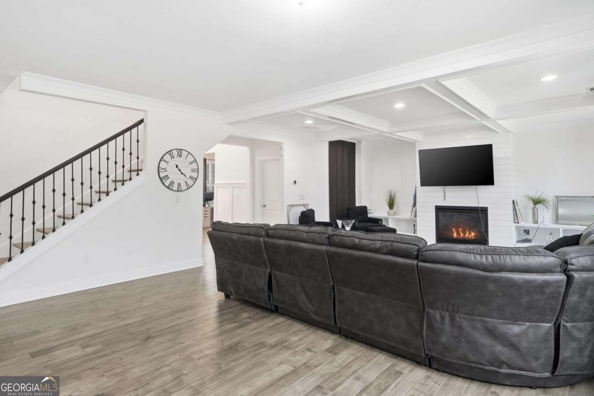 5115 Five Forks Trickum Road SW