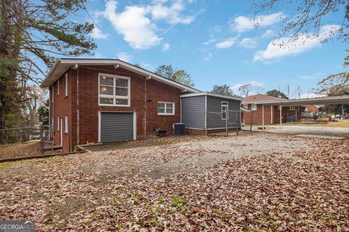 3035 Mclendon Circle NW