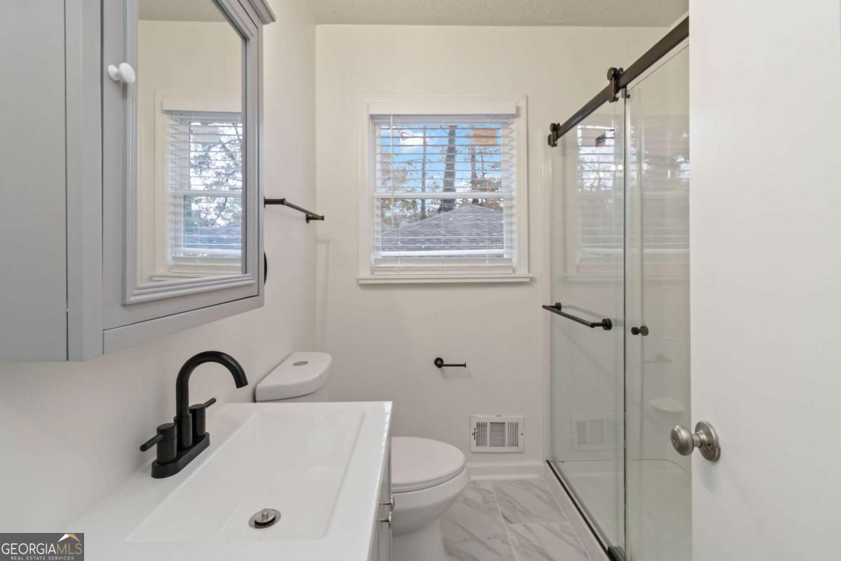 3035 Mclendon Circle NW