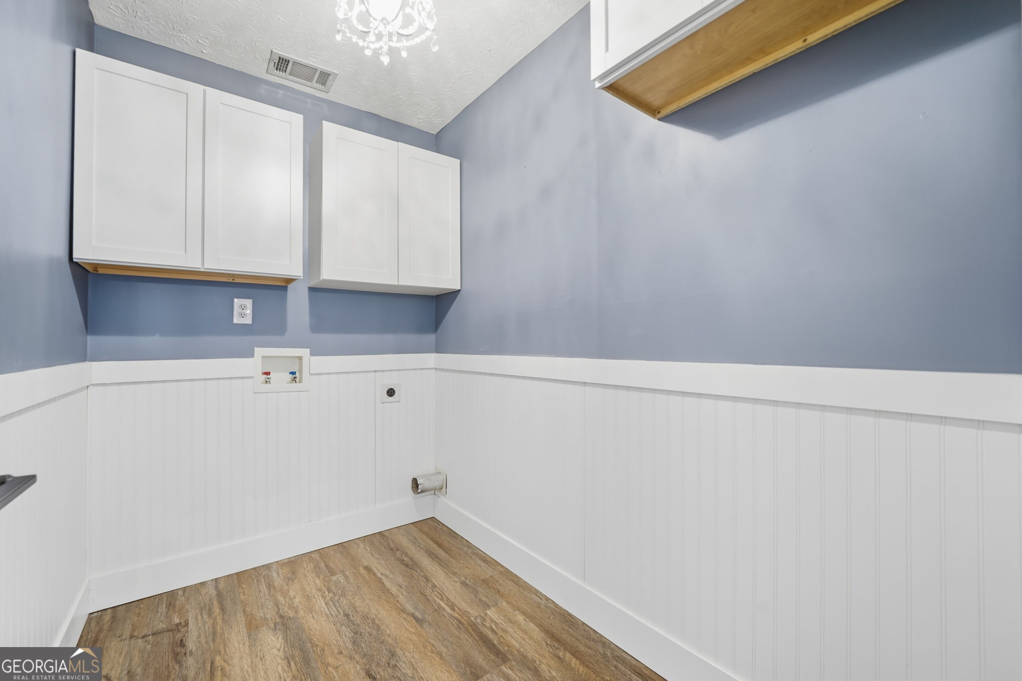 3180 Victoria Ridge Court