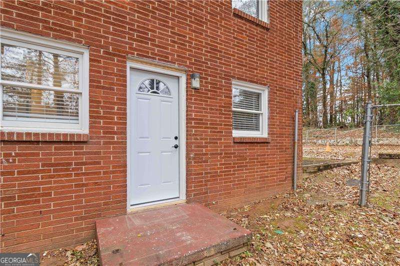 3035 Mclendon Circle NW