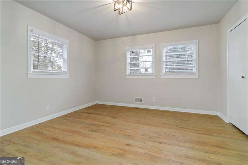 3035 Mclendon Circle NW