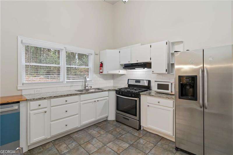 3035 Mclendon Circle NW