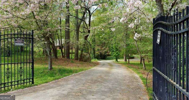 3000 Cathedral Place