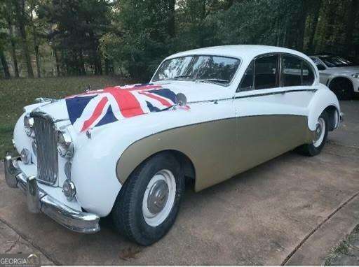 3000 Cathedral Place