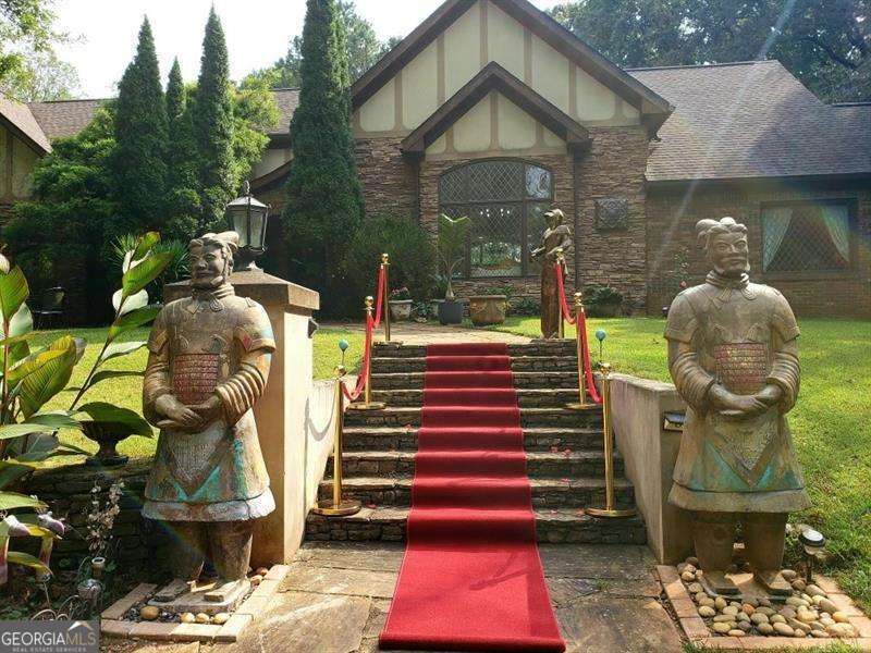 3000 Cathedral Place