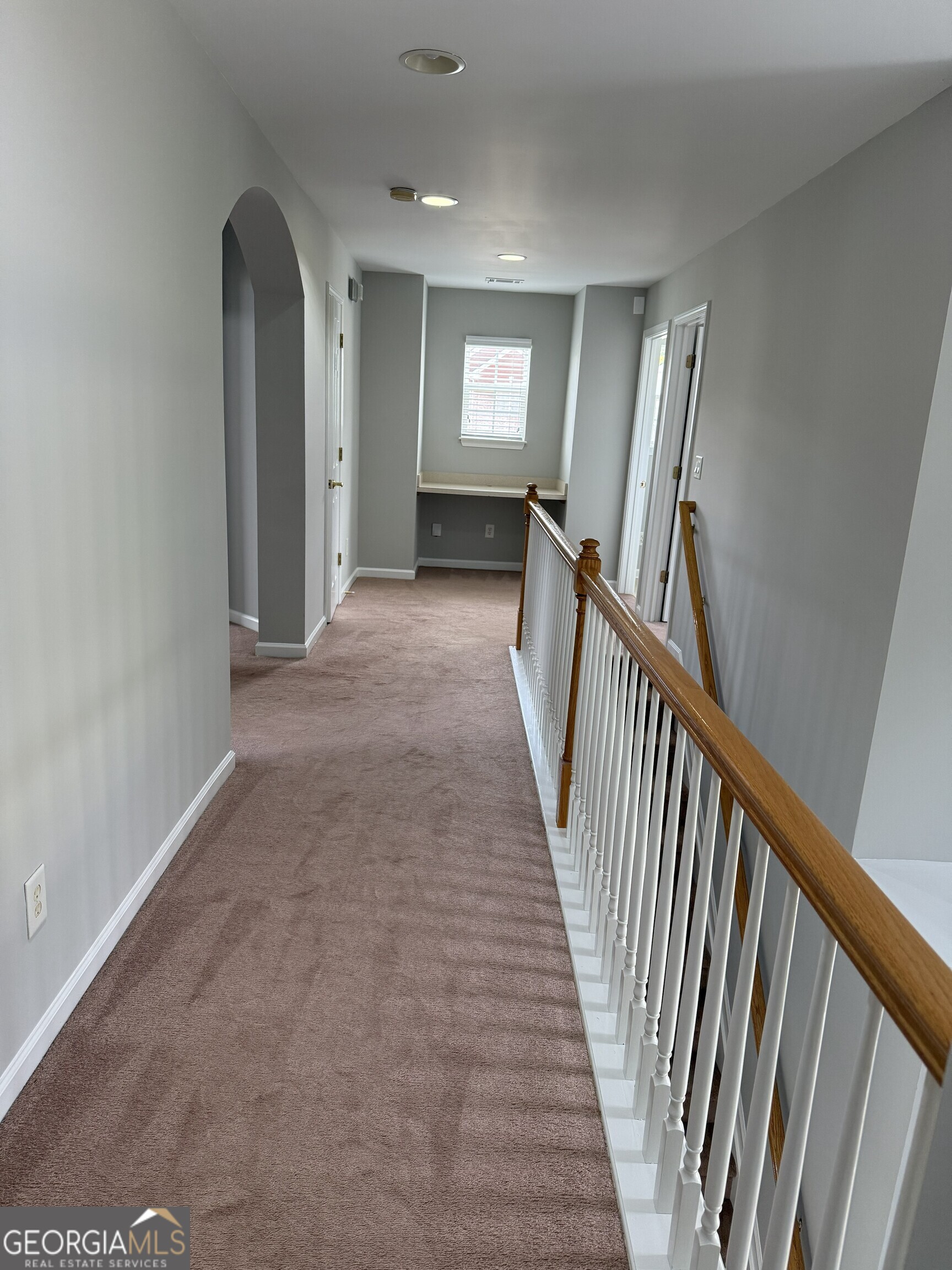 1667 Overview Circle