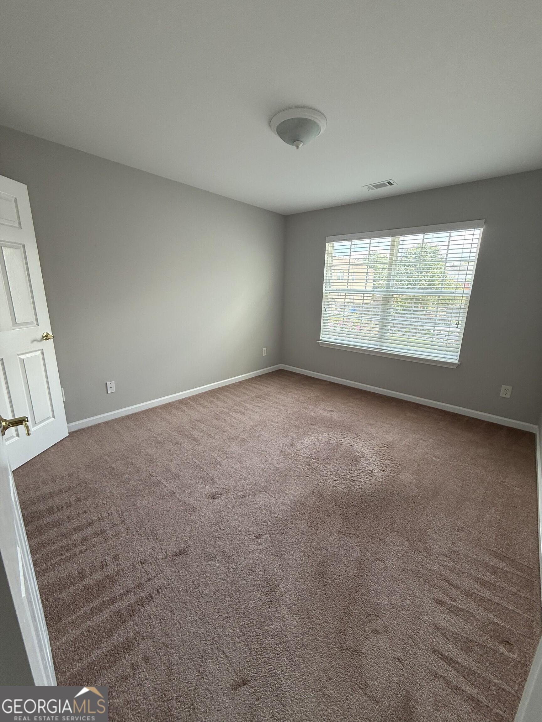 1667 Overview Circle