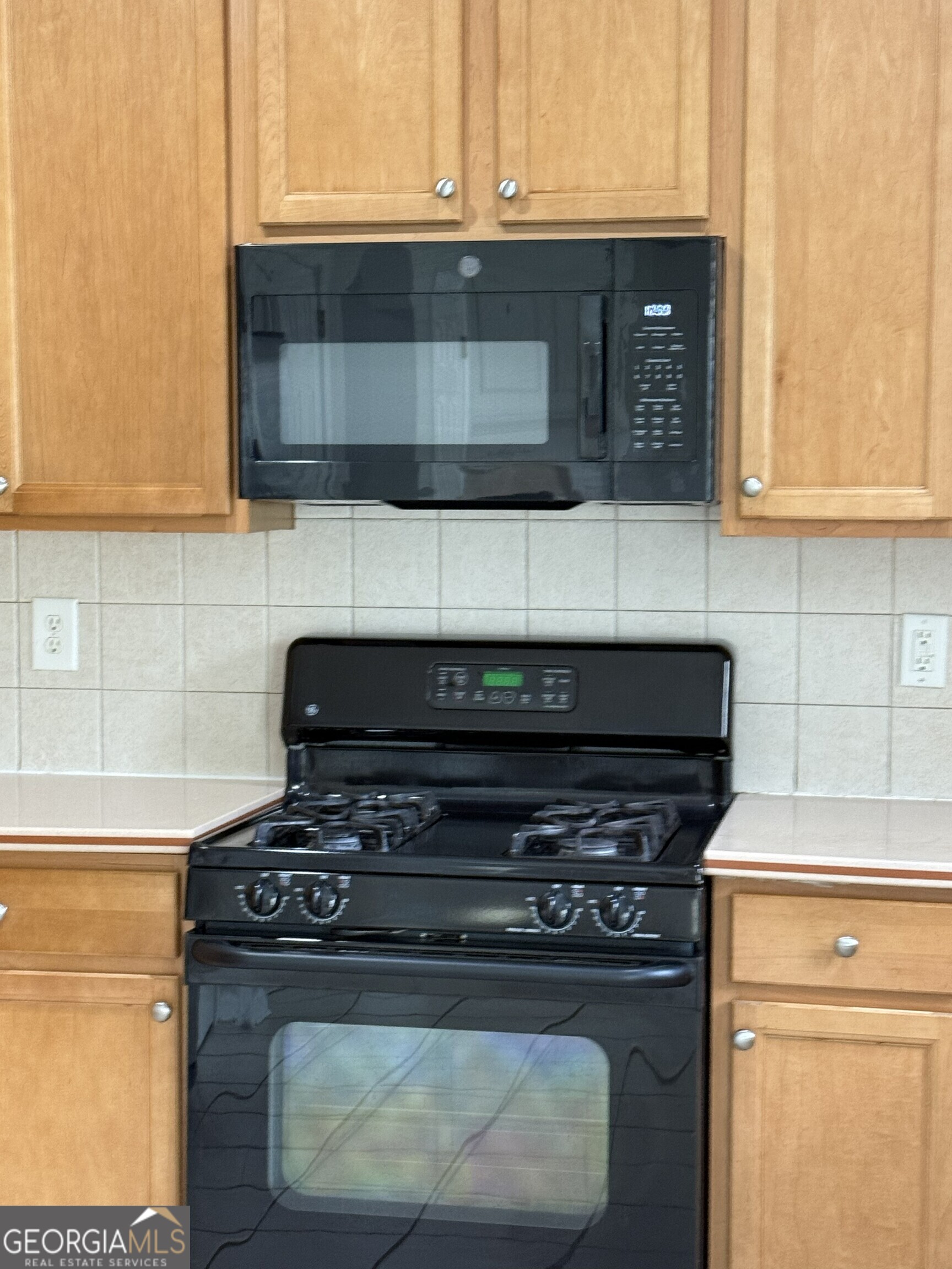 1667 Overview Circle