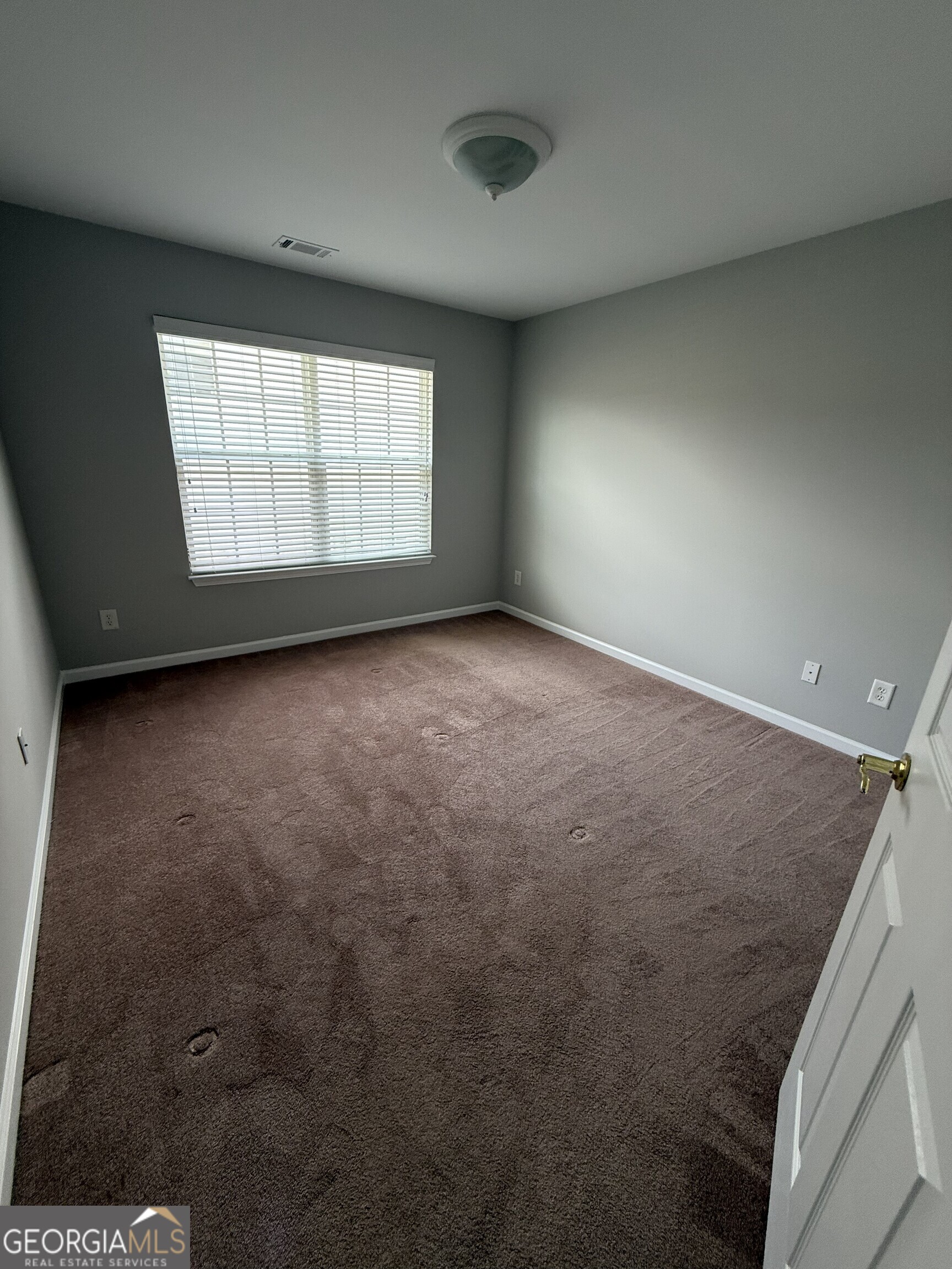 1667 Overview Circle