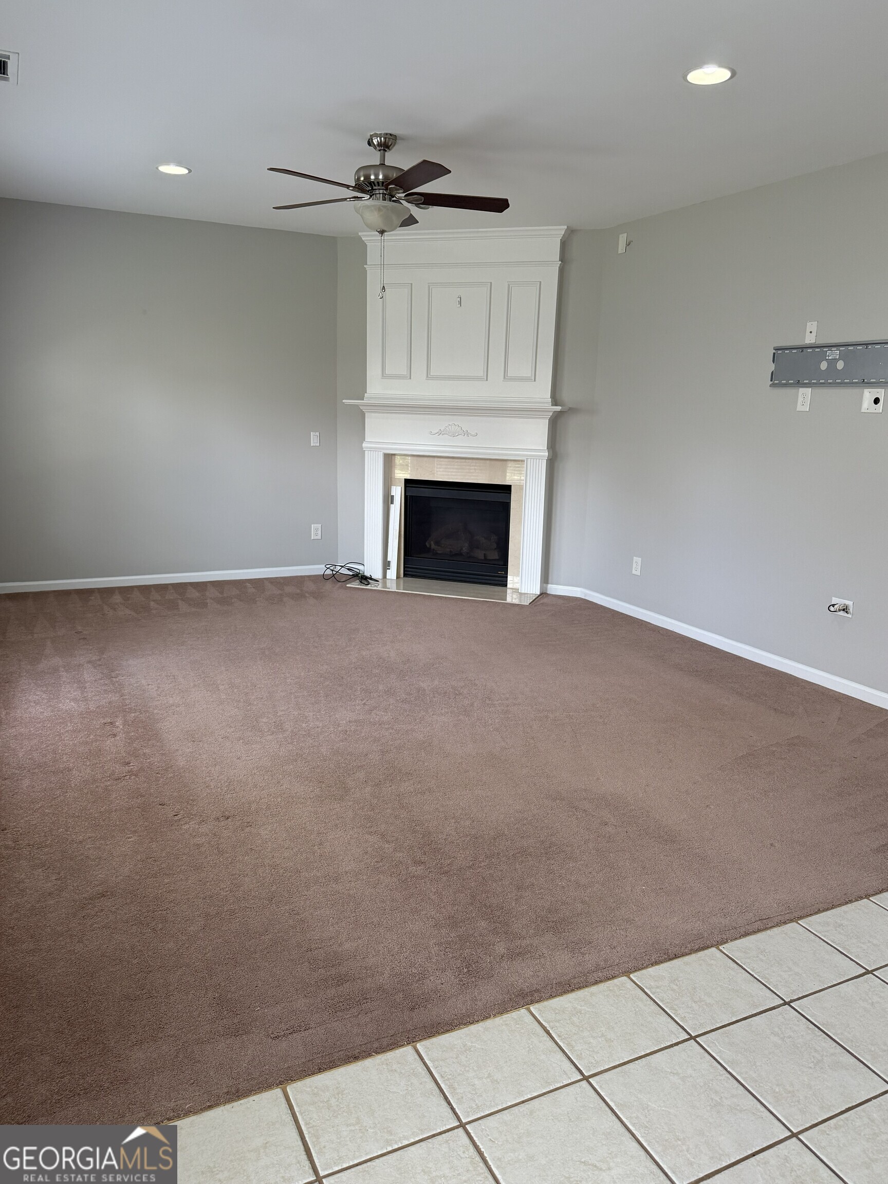 1667 Overview Circle