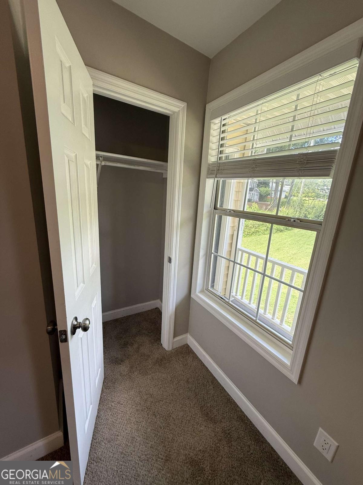 944 Crossing Rock Drive