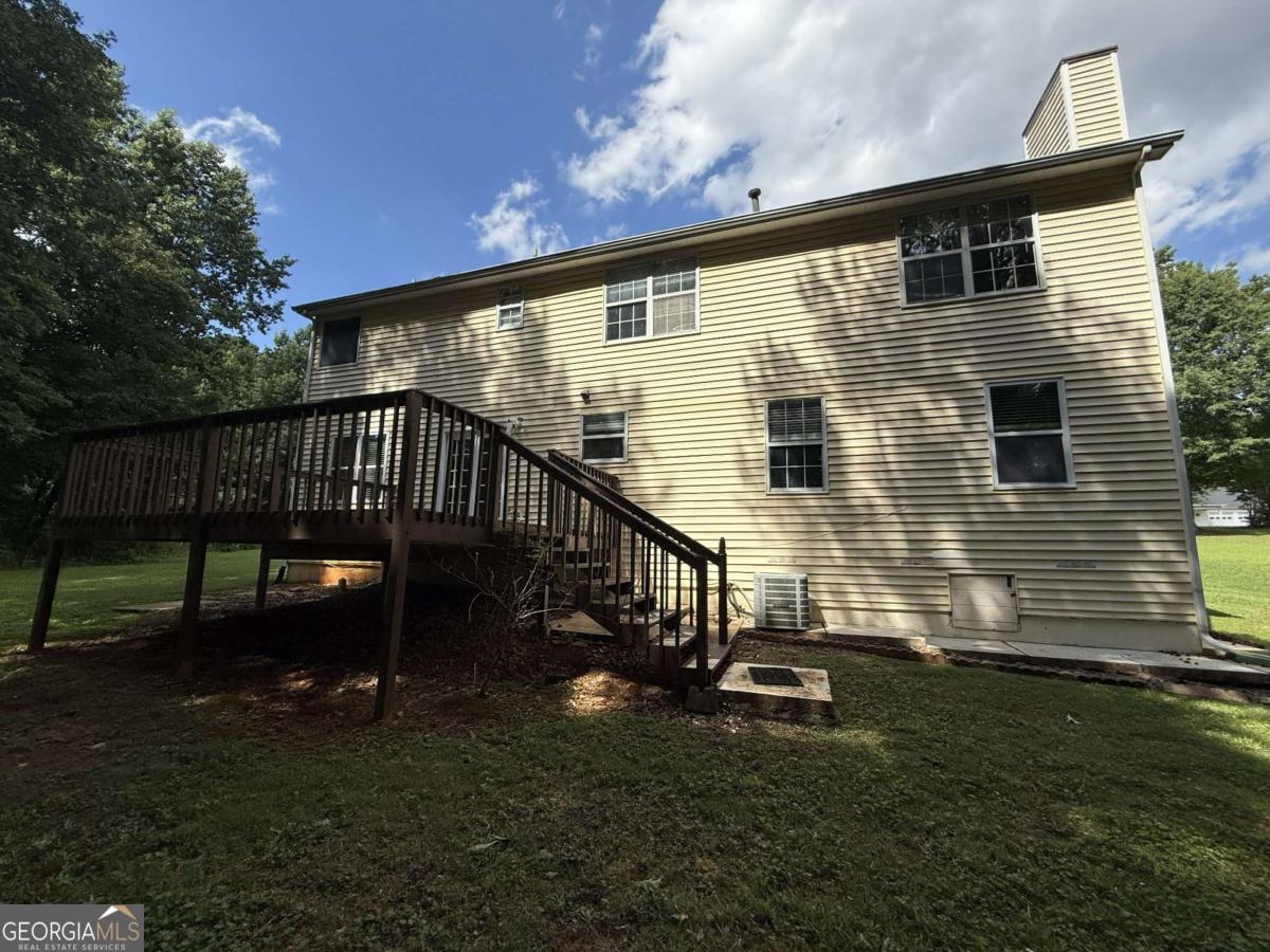 944 Crossing Rock Drive