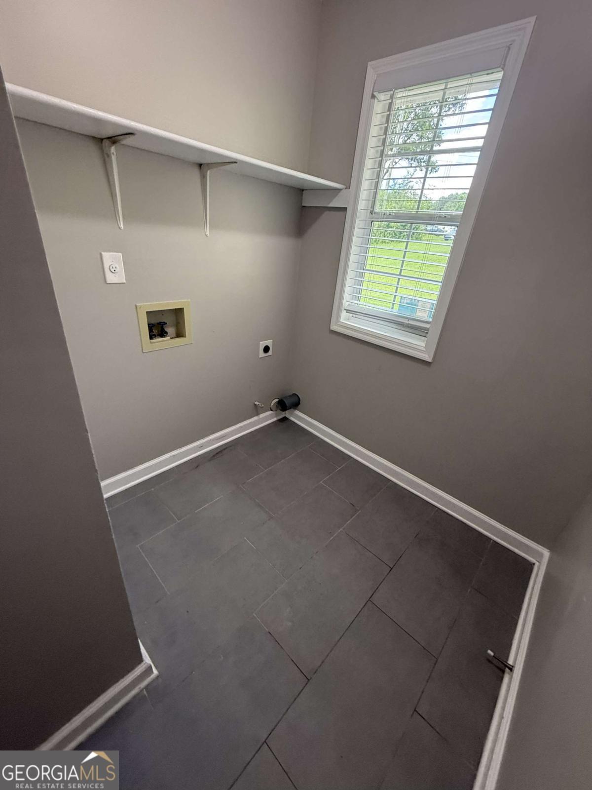 944 Crossing Rock Drive