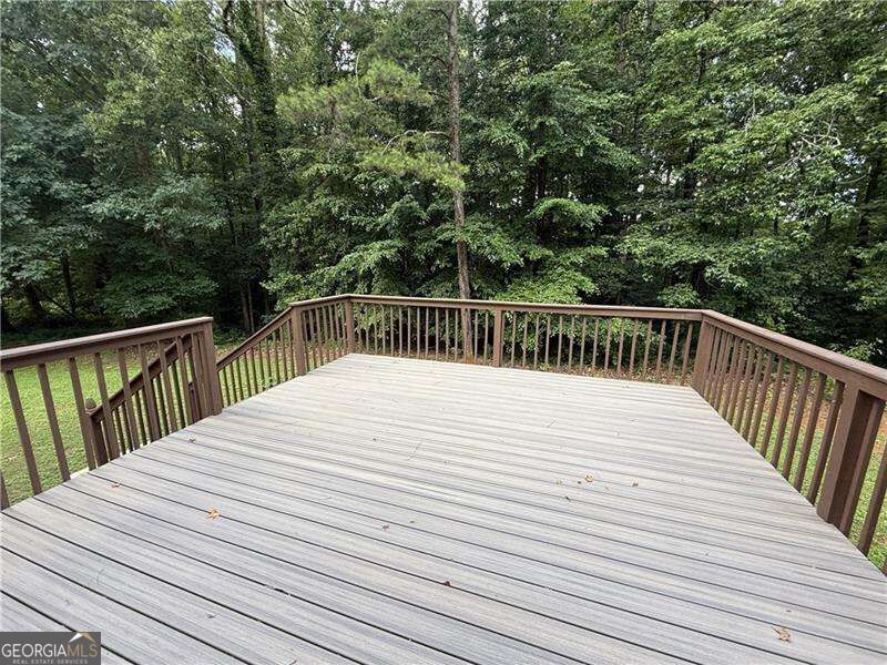 944 Crossing Rock Drive