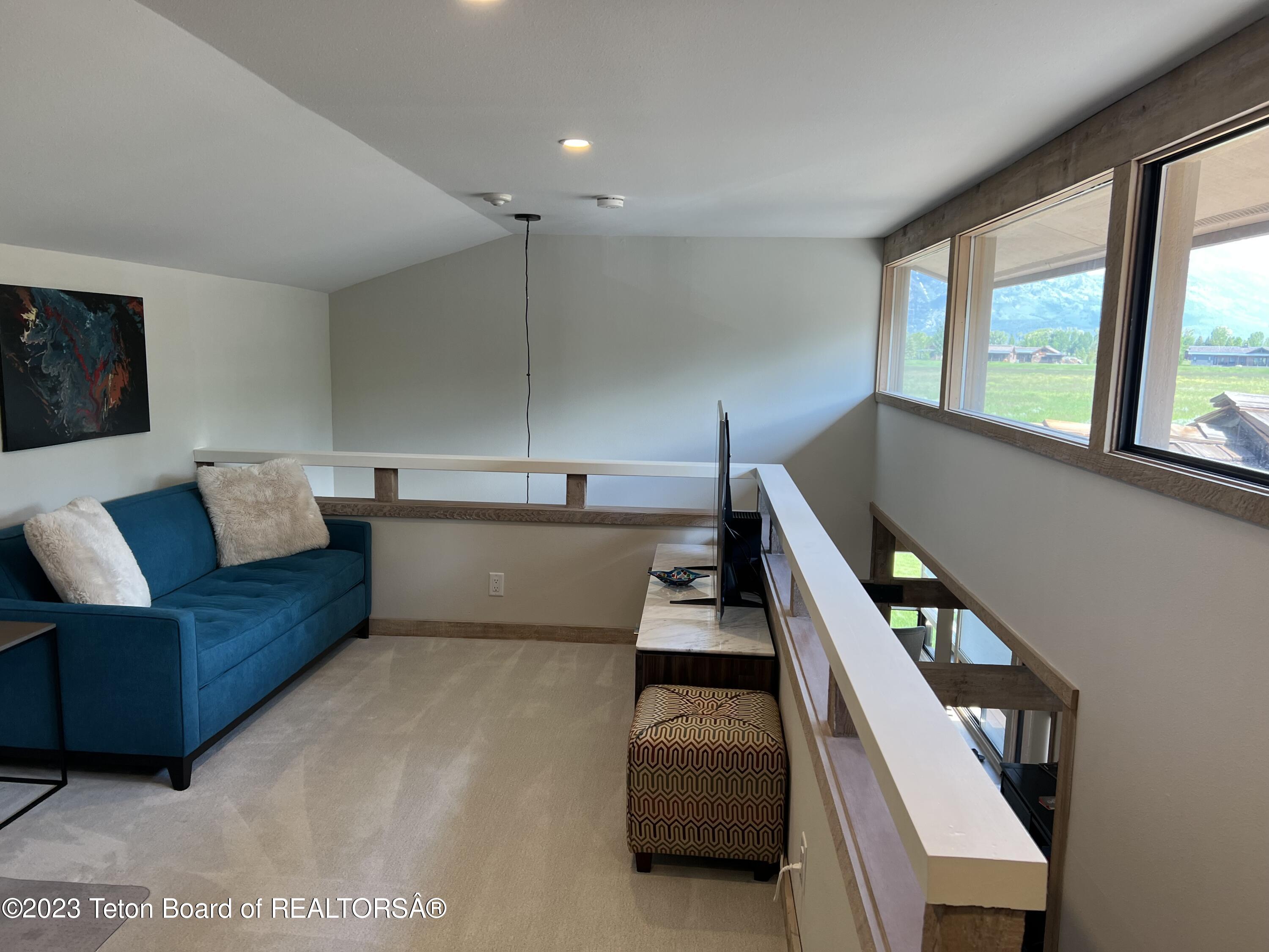 575 E GOLF CREEK Lane, 25