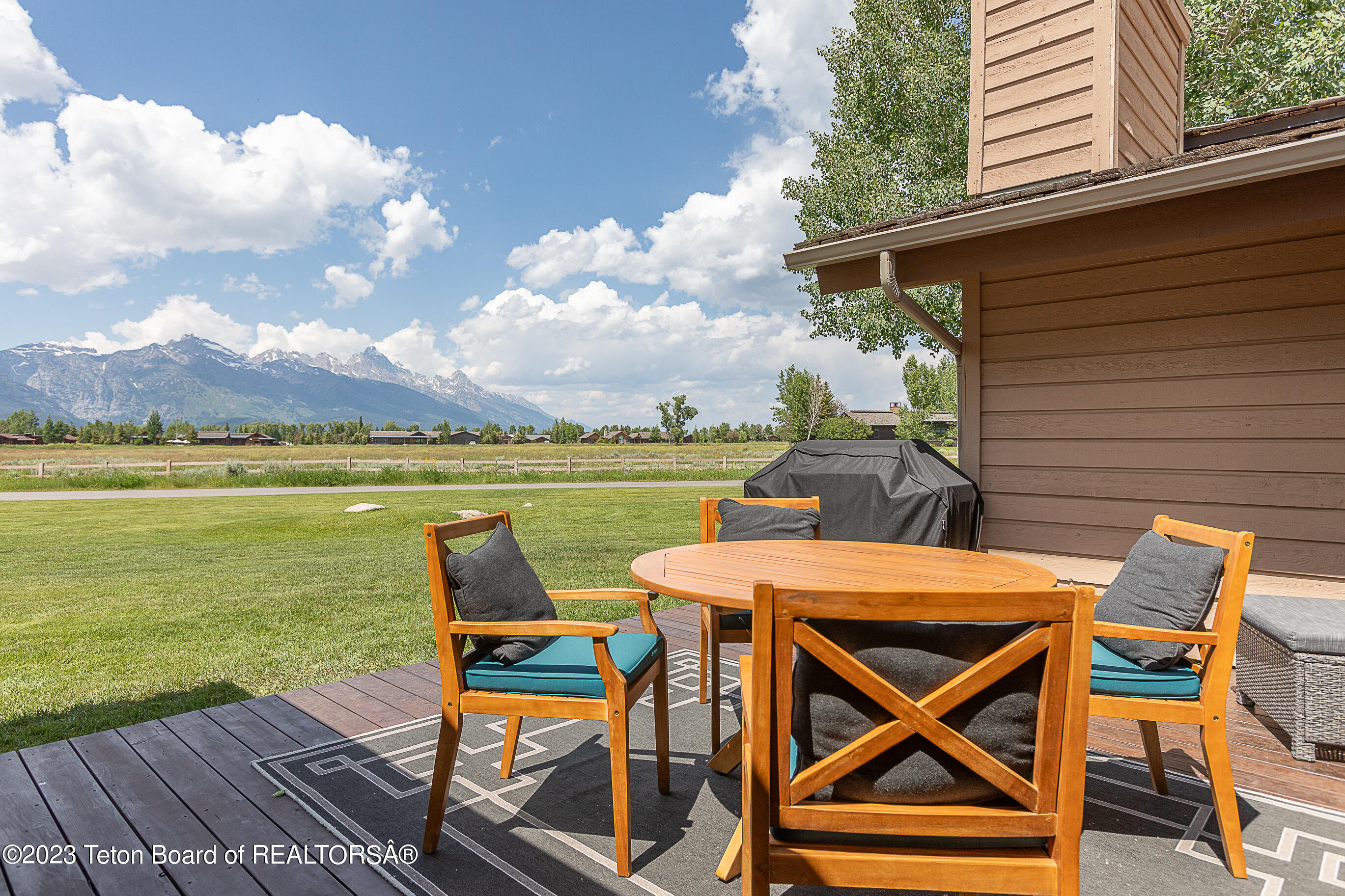 575 E GOLF CREEK Lane, 25