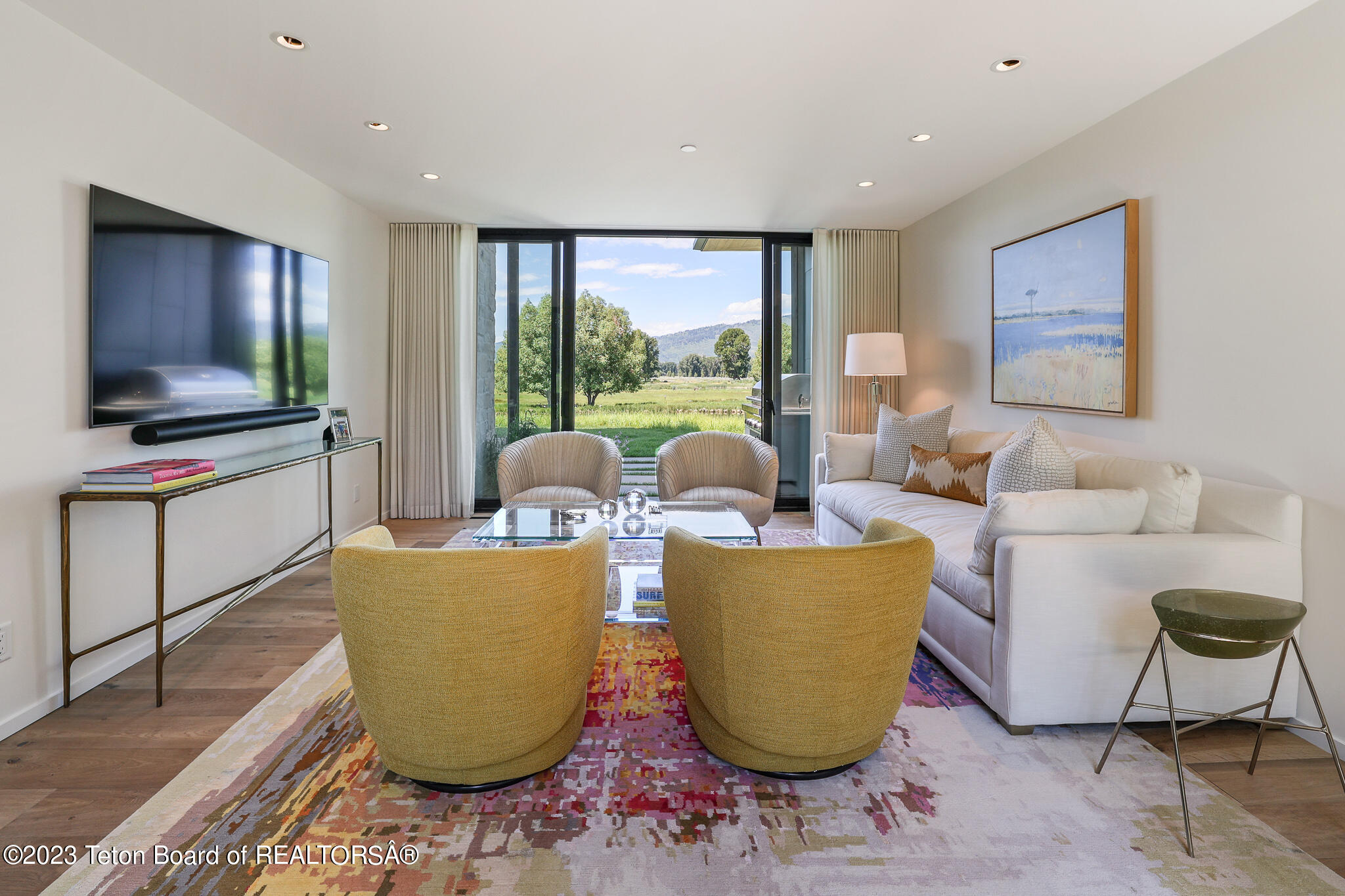 3300 W BOYLES HILL Road