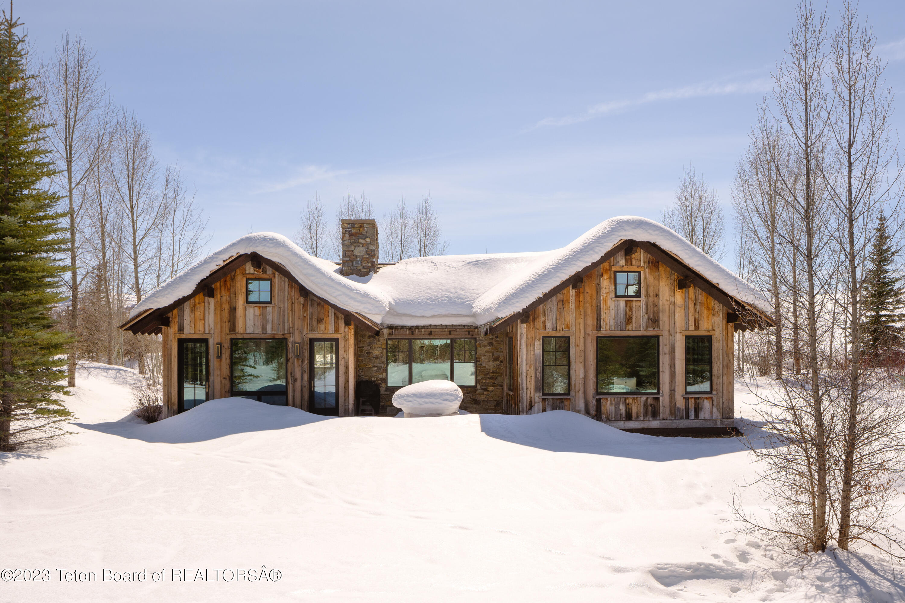 2755 SNOWSHOE Lane